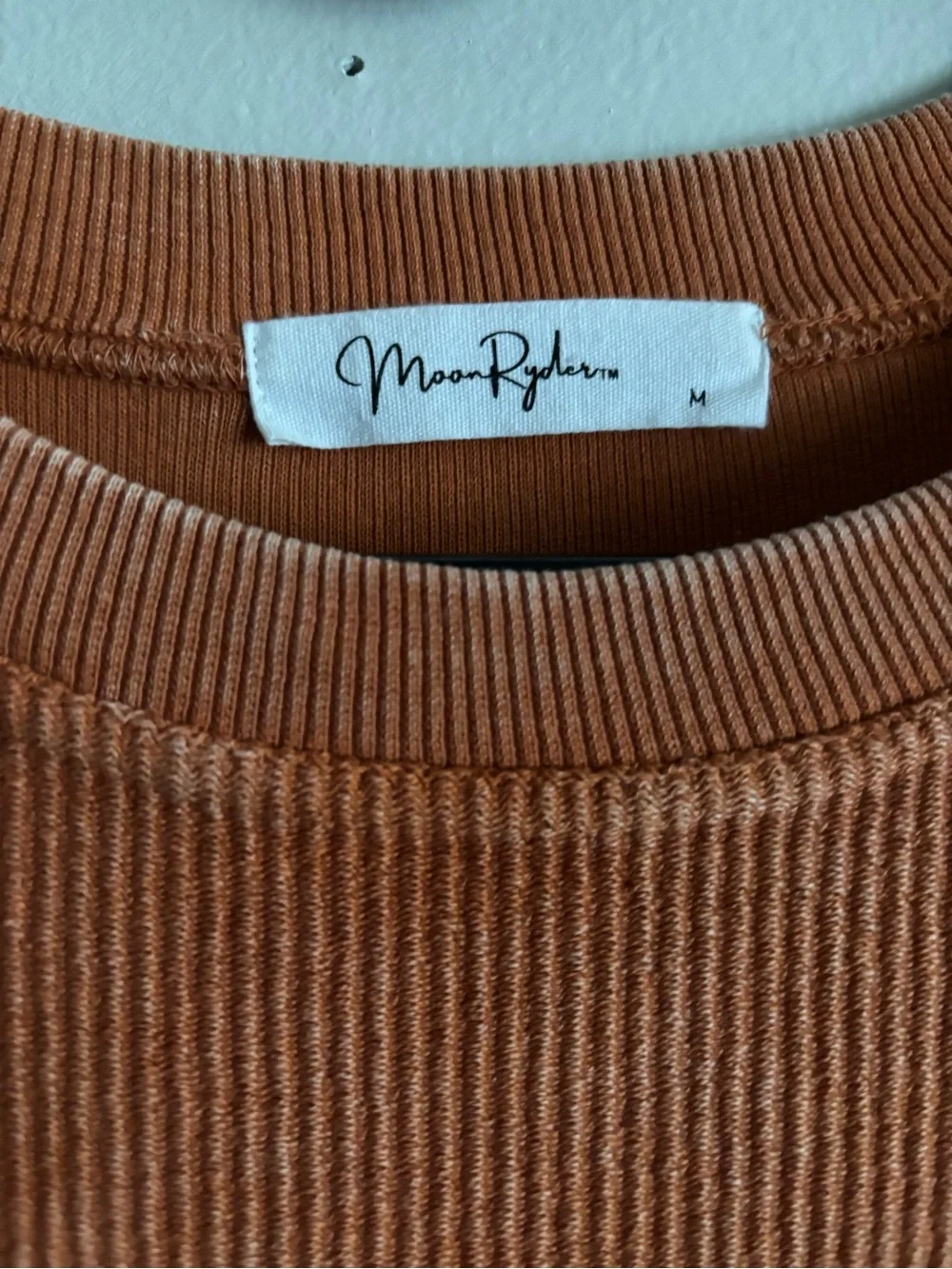 Women’s burnt orange oversized waffle design Crewneck top. Size medium. NWOT